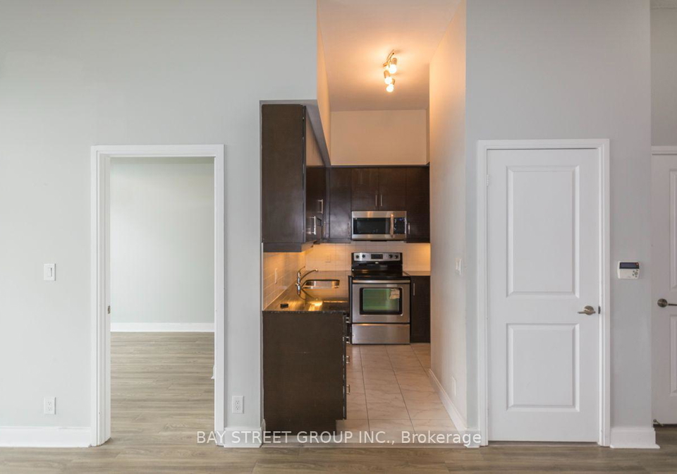 60-absolute-avenue-mississauga-ontario-w13535812