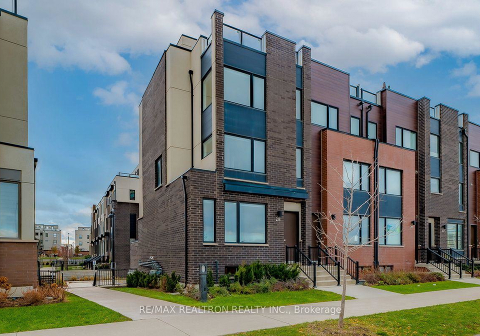 213-downsview-park-boulevard-toronto-york-ontario-w13535926