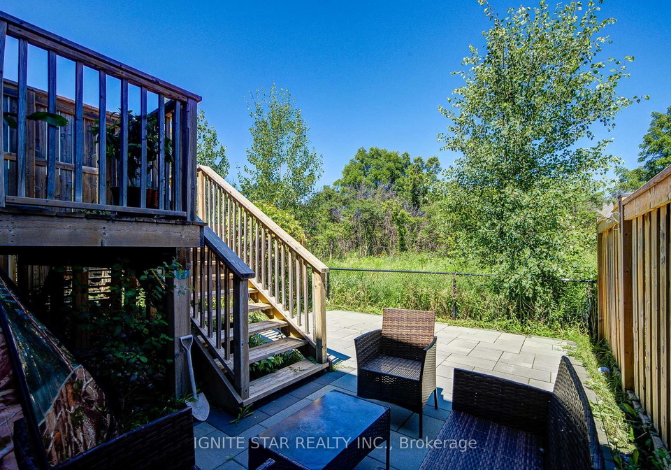 3305-mockingbird-common-oakville-ontario-w13536036