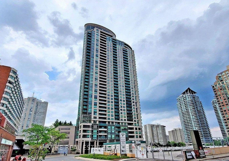 208-enfield-place-mississauga-ontario-w13536226