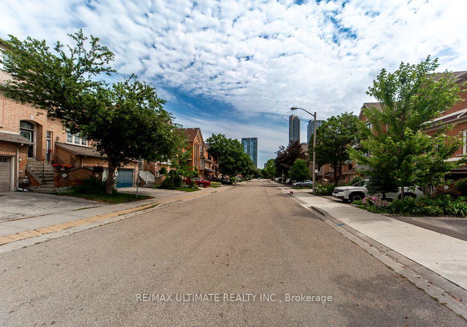 52-bluewater-court-toronto-etobicoke-ontario-w13536710