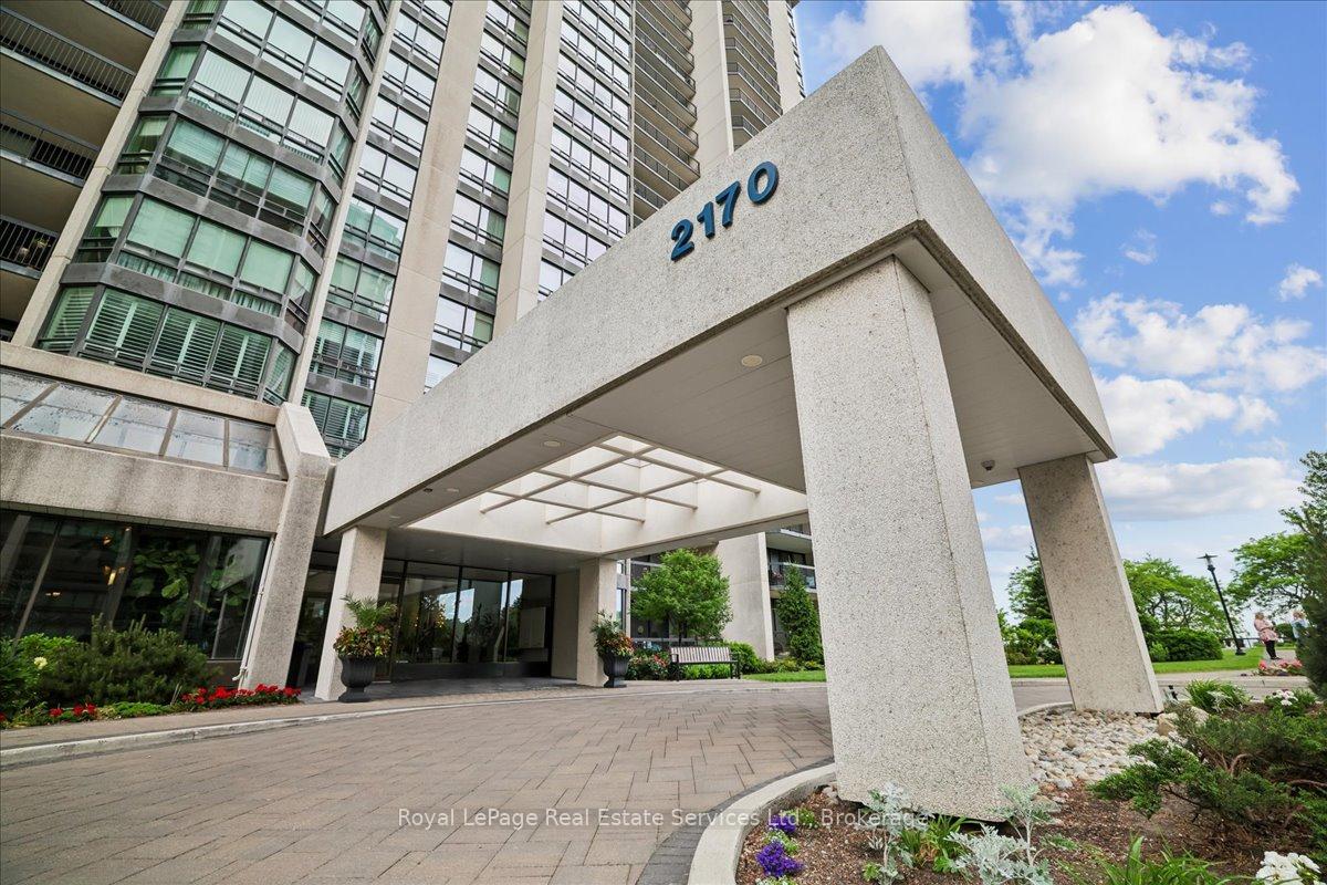 2170-marine-drive-oakville-ontario-w13536758