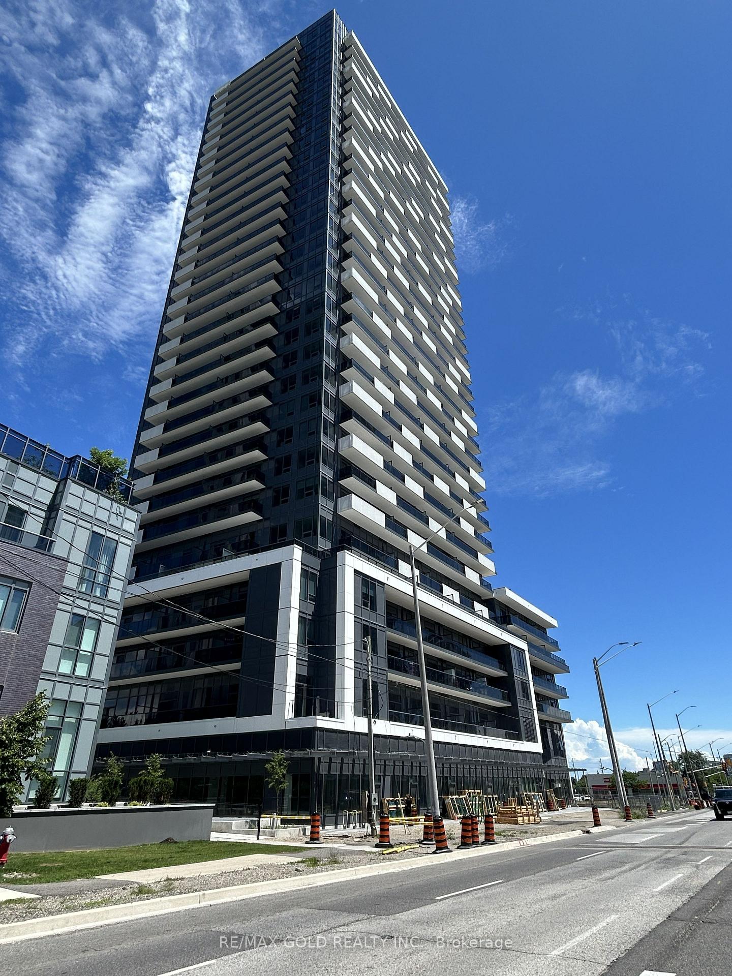 5105-hurontario-street-mississauga-ontario-w13536898
