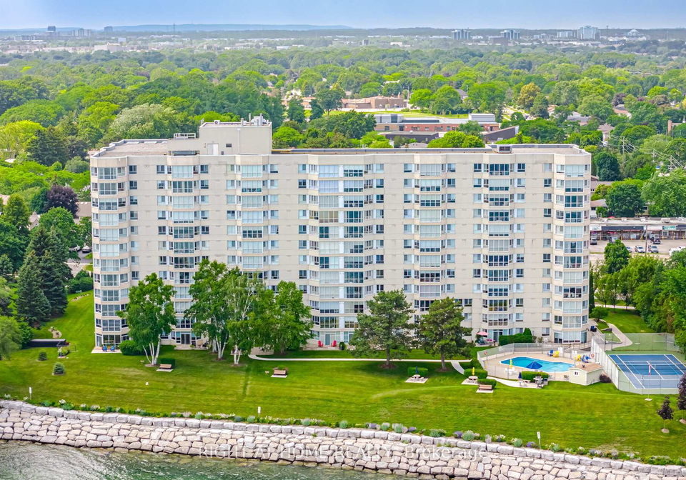 5280-lakeshore-road-burlington-ontario-w13537046