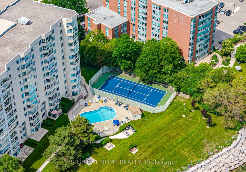 5280-lakeshore-road-burlington-ontario-w13537046