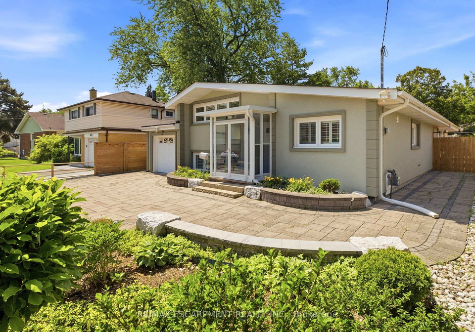 3084-constitution-boulevard-mississauga-ontario-w13537150
