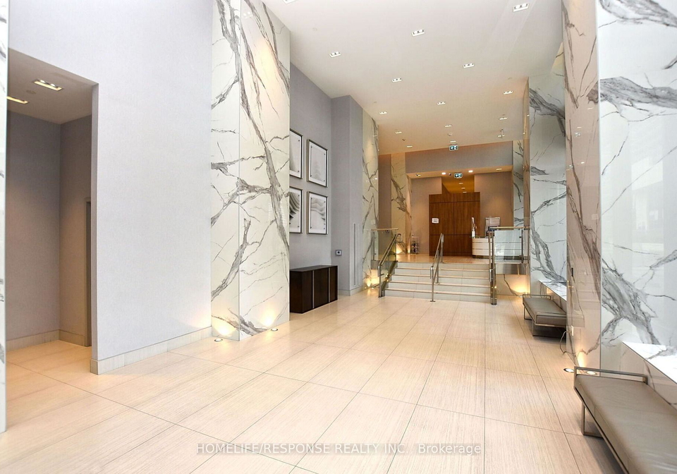 20-shore-breeze-drive-toronto-etobicoke-ontario-w13537594