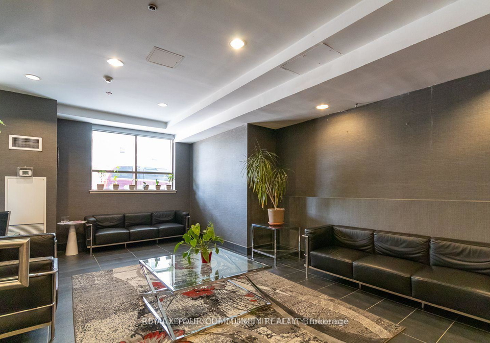 812-lansdowne-avenue-toronto-toronto-ontario-w13537596