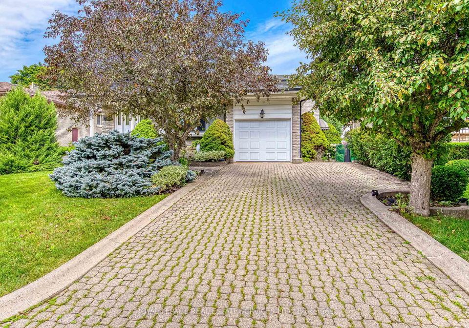 14-governor-grove-crescent-brampton-ontario-w13537652