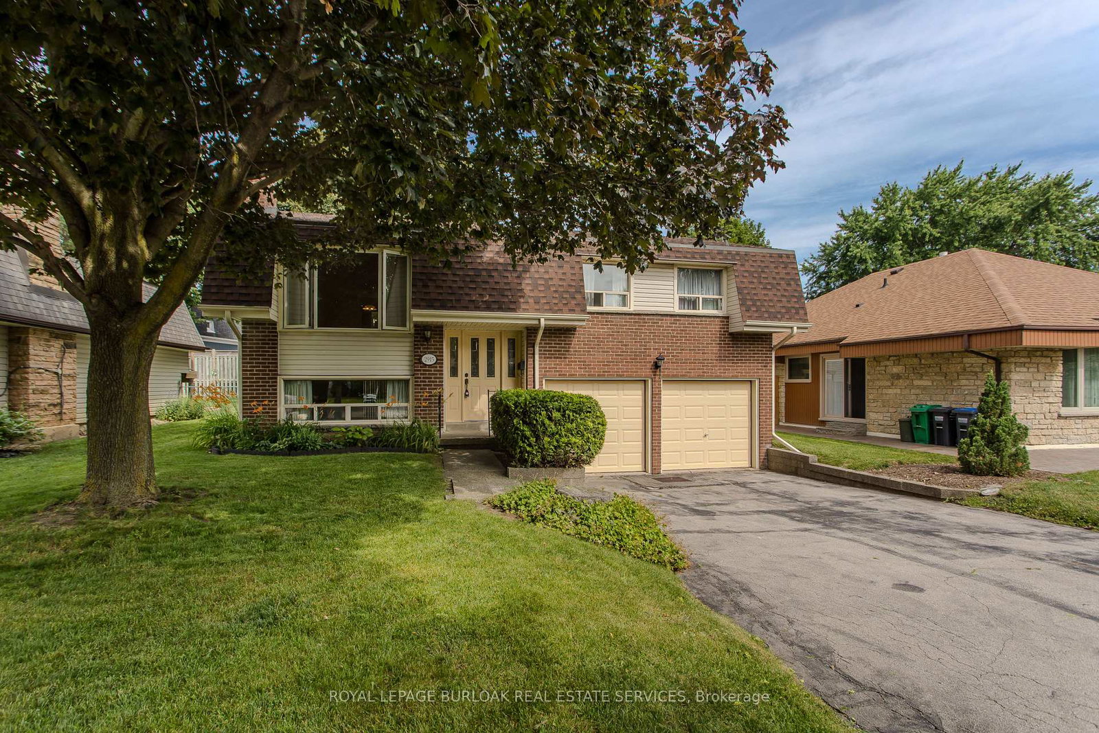 2915-saint-malo-circle-mississauga-ontario-w13537680