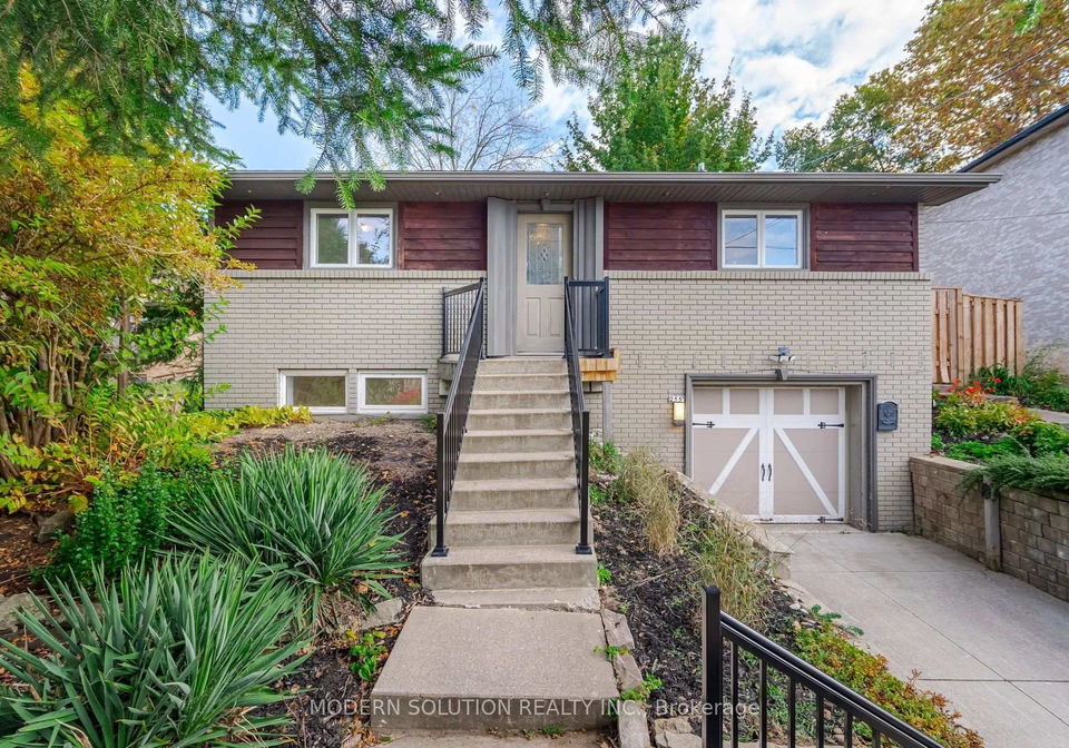 2557-mindemoya-road-mississauga-ontario-w13538074
