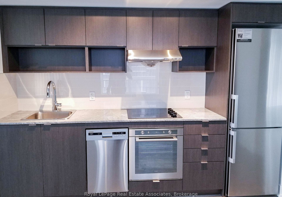 7-mabelle-avenue-toronto-etobicoke-ontario-w13538100