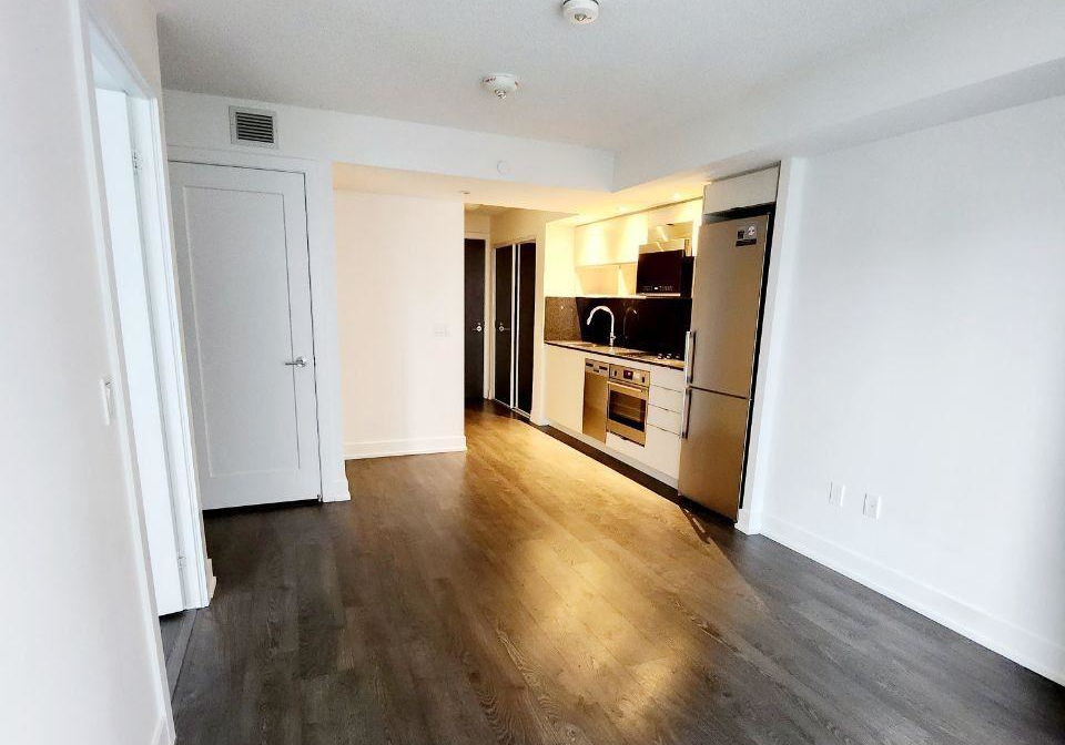 9-mabelle-avenue-toronto-etobicoke-ontario-w13538238
