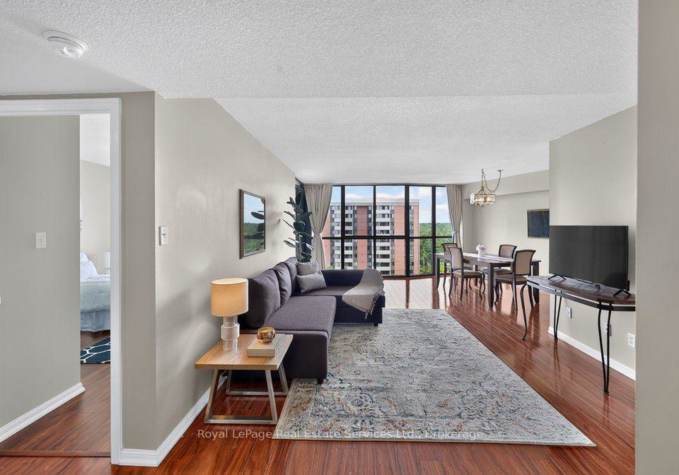 1240-marlborough-court-oakville-ontario-w13538346