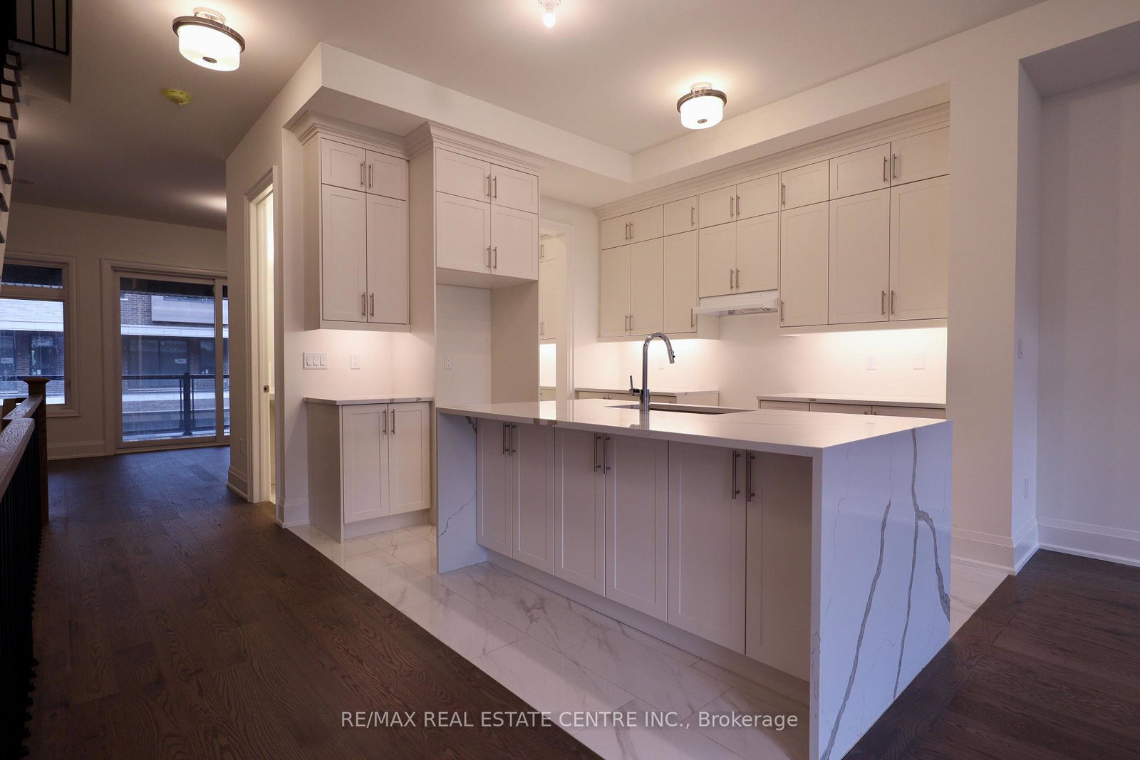 3298-taha-gardens-oakville-ontario-w13538512