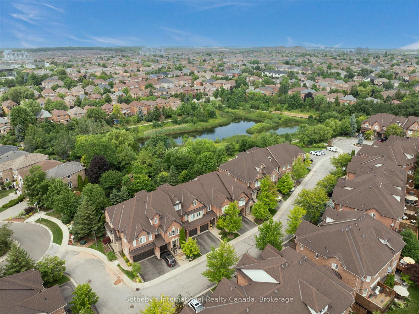 300-ravineview-way-oakville-ontario-w13538596