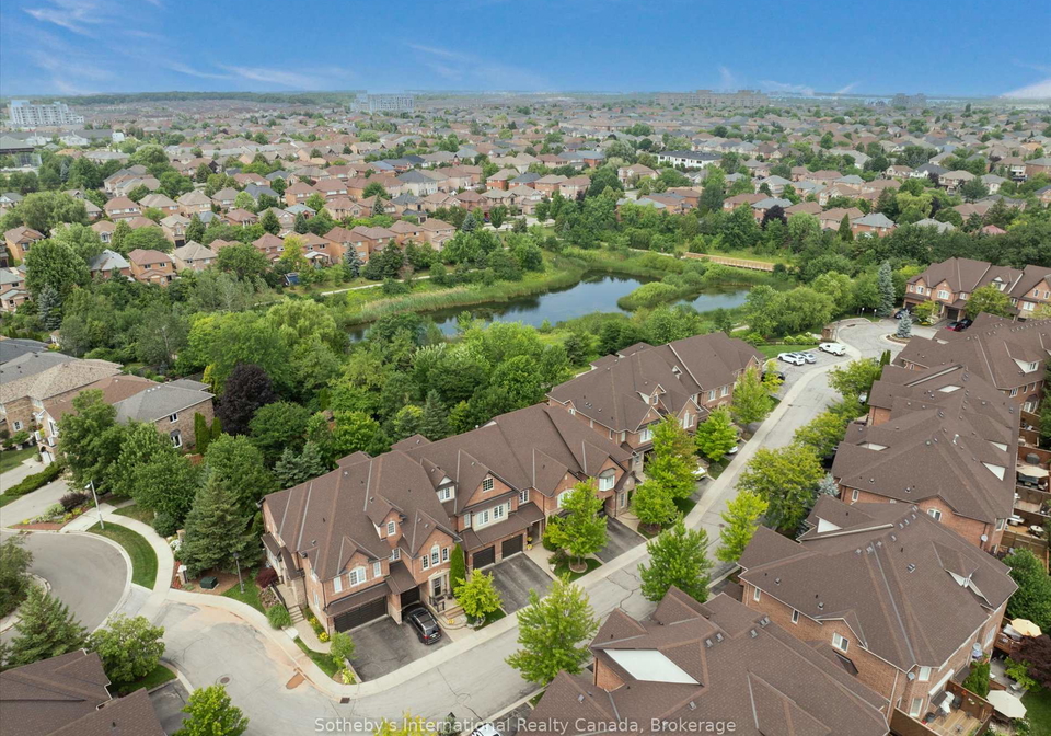 300-ravineview-way-oakville-ontario-w13538596
