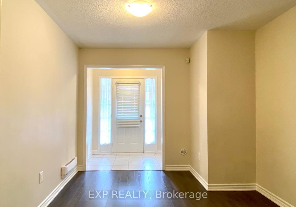 1621-gainer-crescent-milton-ontario-w13538830