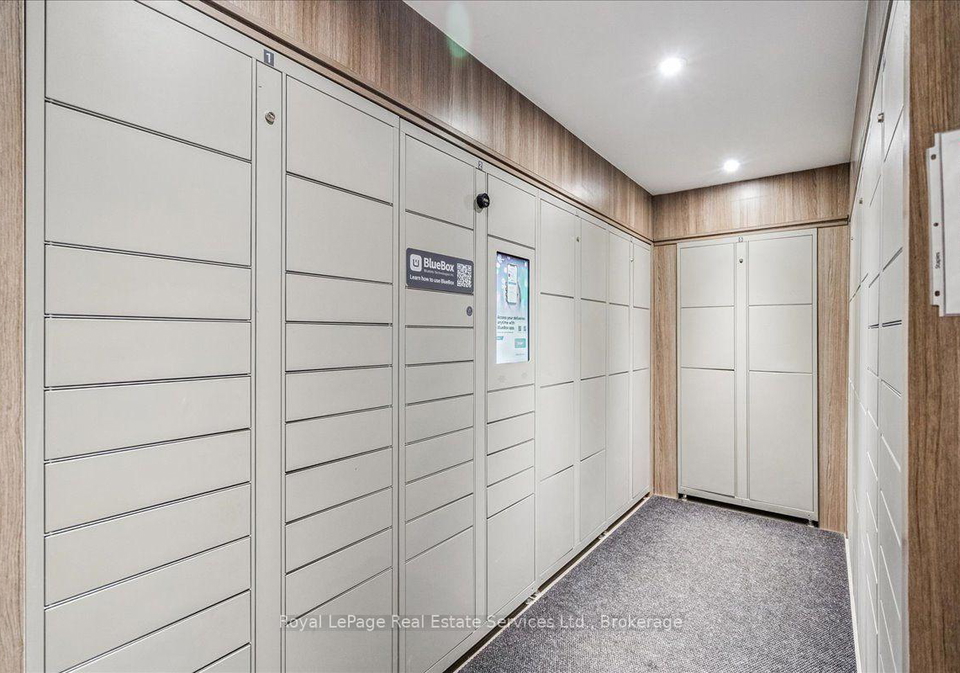 966-inverhouse-drive-mississauga-ontario-w13538866