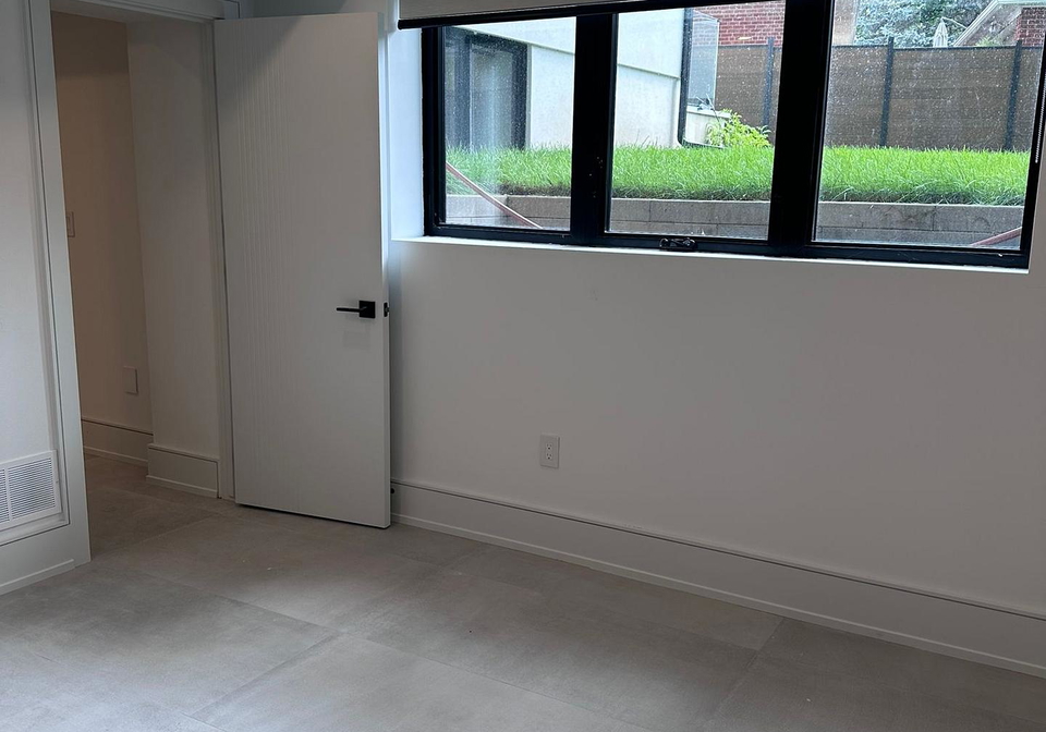 506-wellington-crescent-oakville-ontario-w13538874