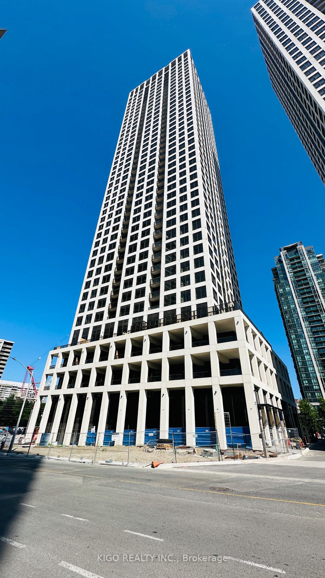 30-elm-drive-w-mississauga-ontario-w13539574