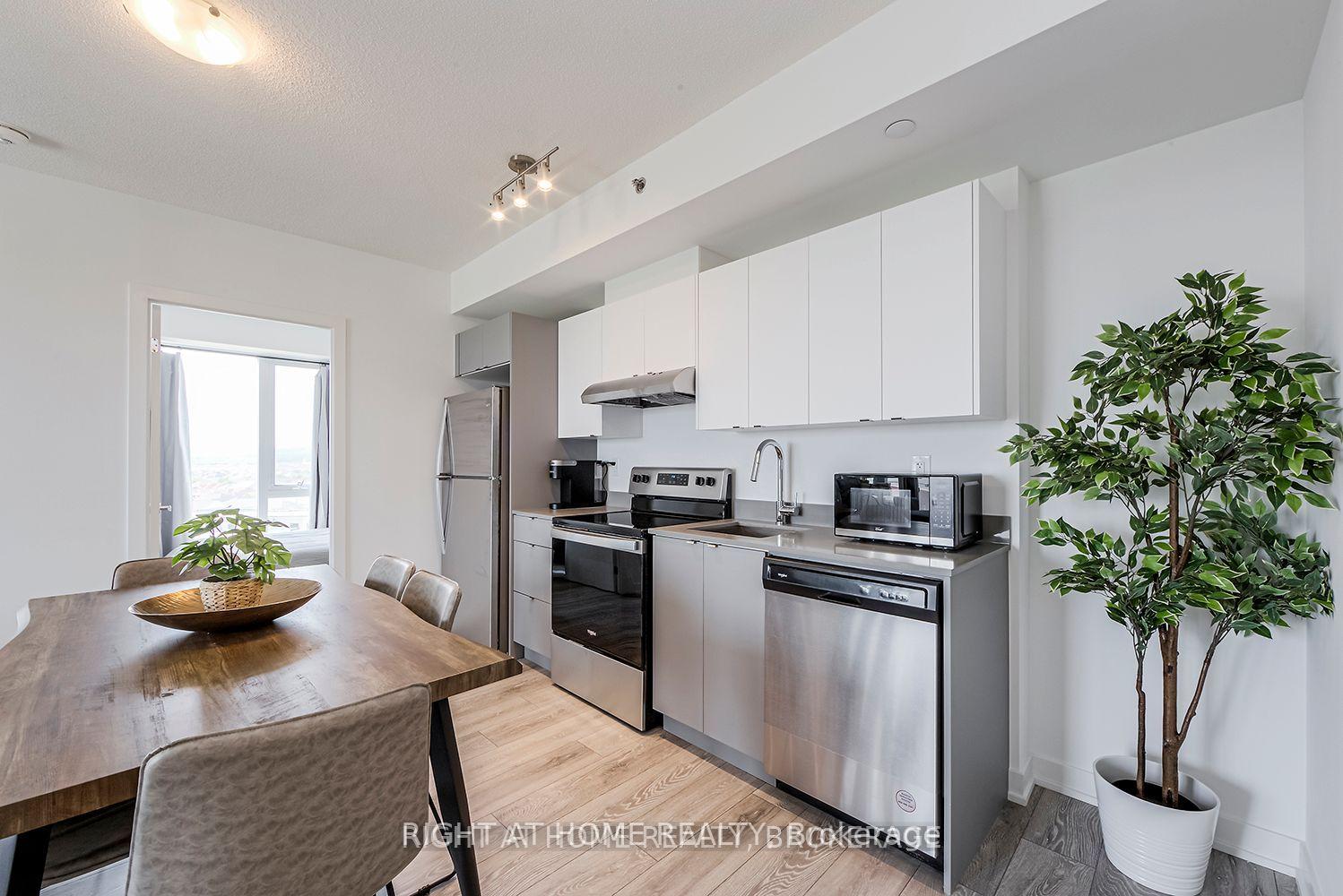 3200-dakota-common-way-burlington-ontario-w13539808