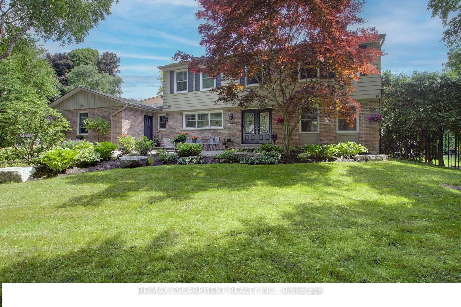 996-cresthampton-lane-mississauga-ontario-w13539832