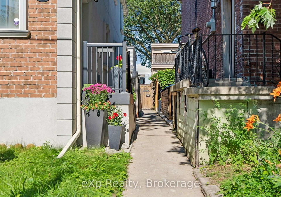 313-bartlett-avenue-n-toronto-toronto-ontario-w13539904