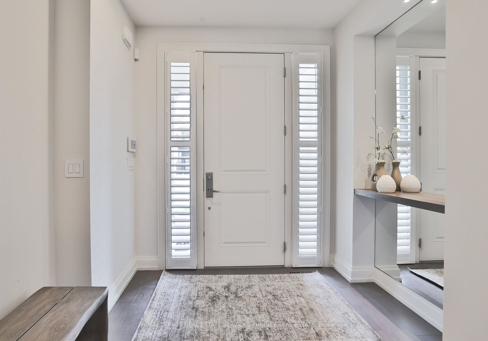 6-iroquois-avenue-mississauga-ontario-w13539920