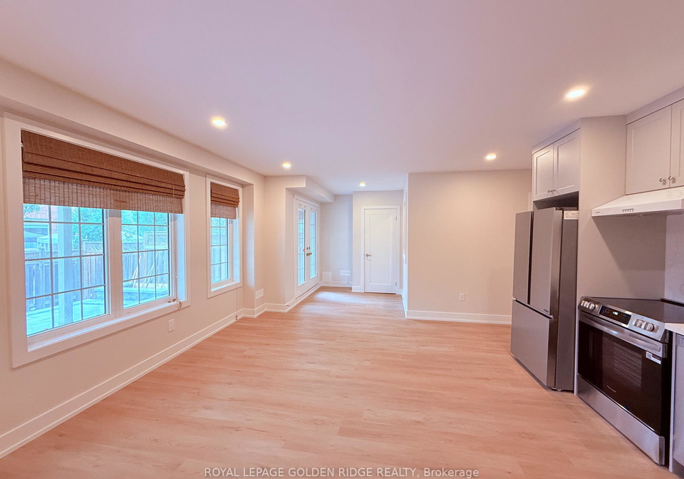 2435-presquile-drive-oakville-ontario-w13540014