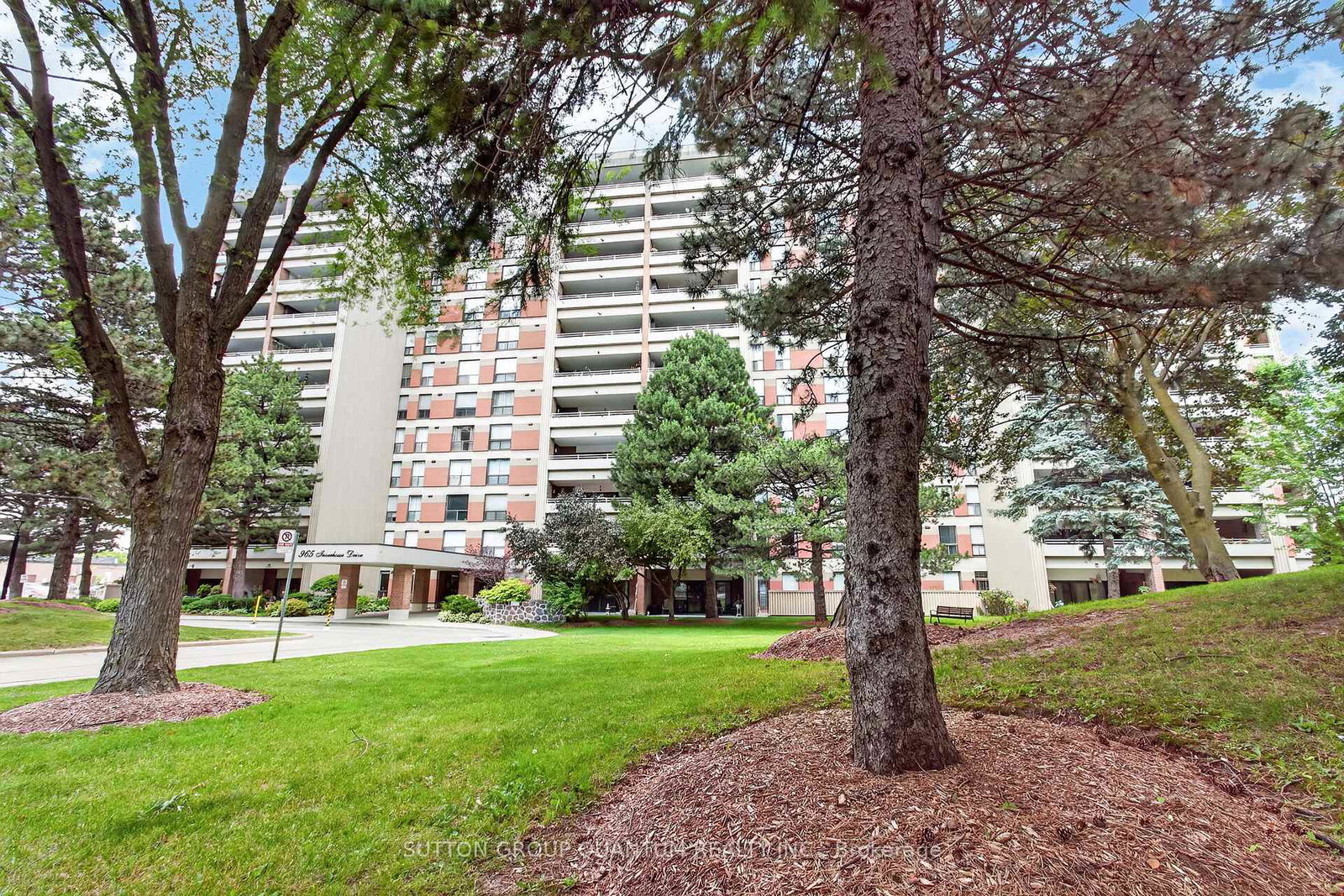 965-inverhouse-drive-mississauga-ontario-w13540066