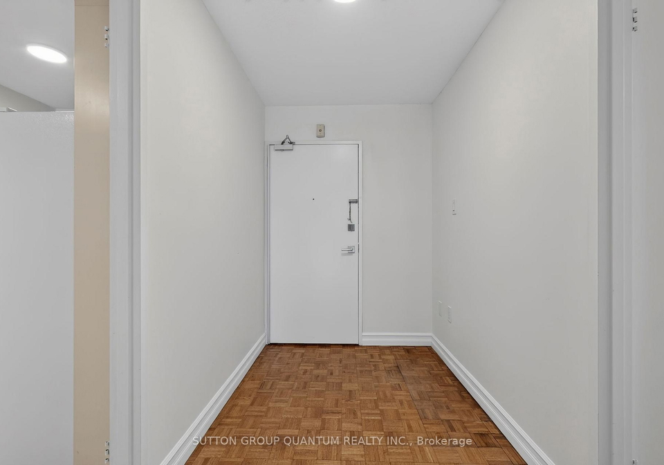 965-inverhouse-drive-mississauga-ontario-w13540066