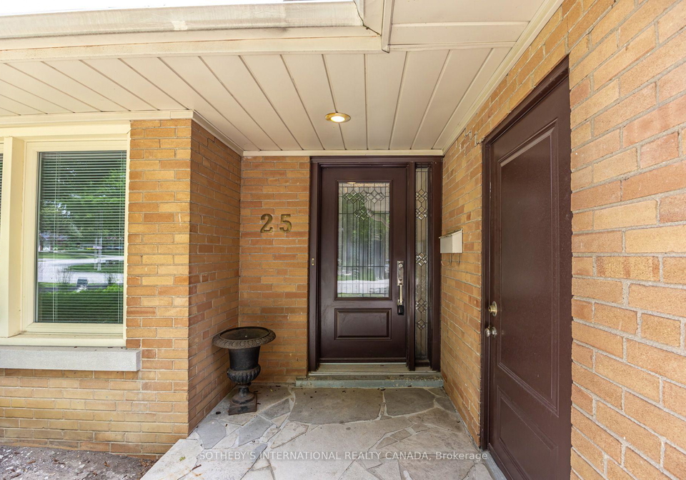 25-abinger-crescent-toronto-etobicoke-ontario-w13540072