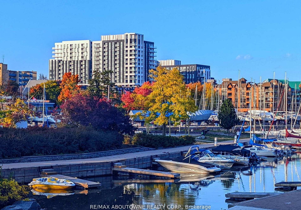 133-bronte-road-oakville-ontario-w13540294