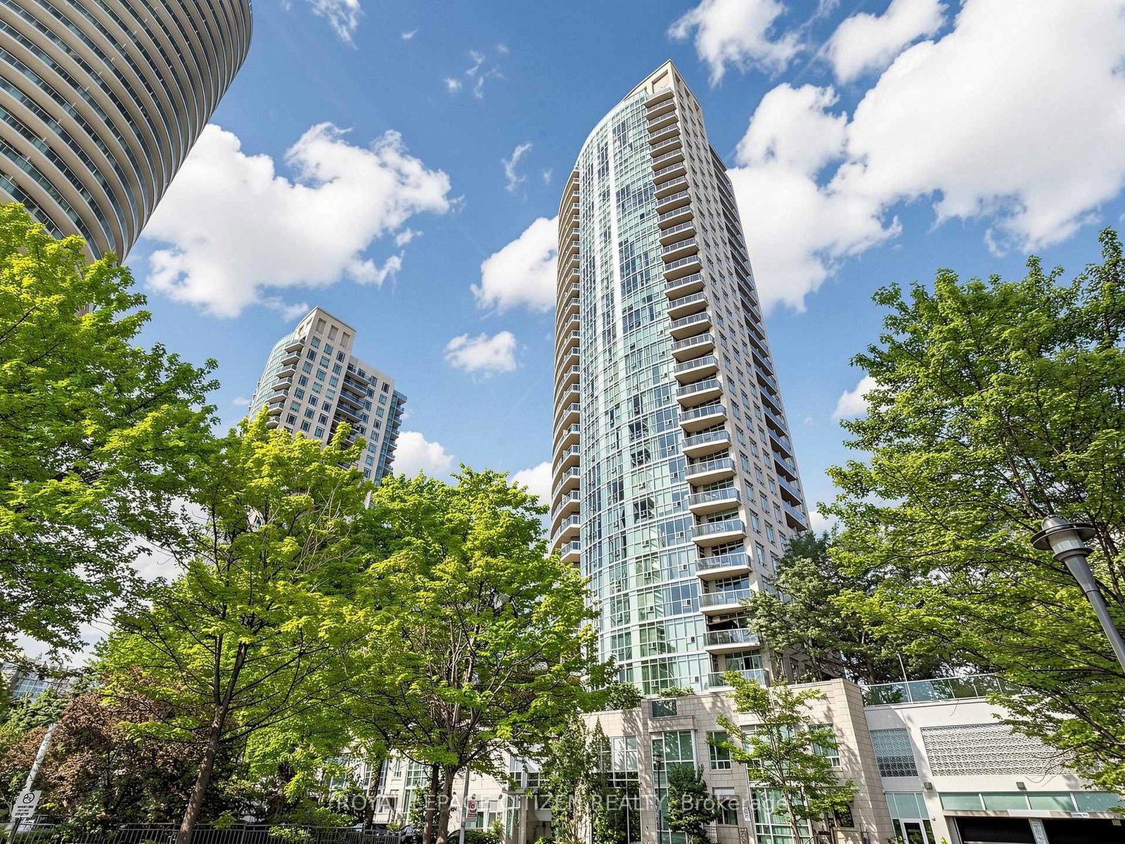 70-absolute-avenue-mississauga-ontario-w13540562