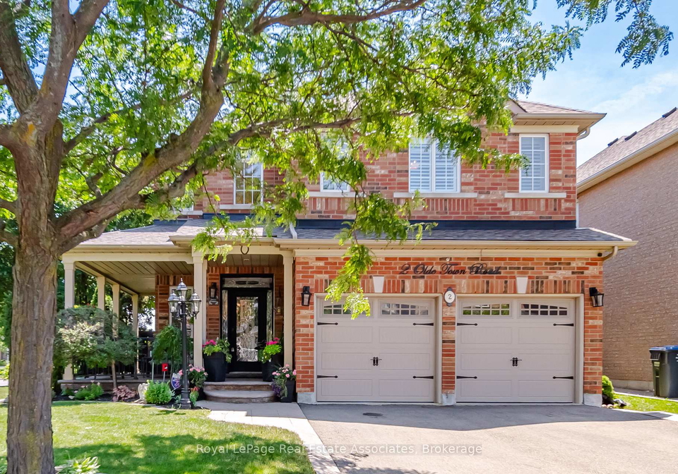 2-olde-town-road-brampton-ontario-w13540628