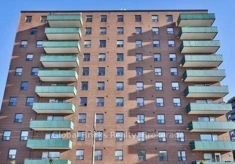 49-queen-street-e-mississauga-ontario-w13540632