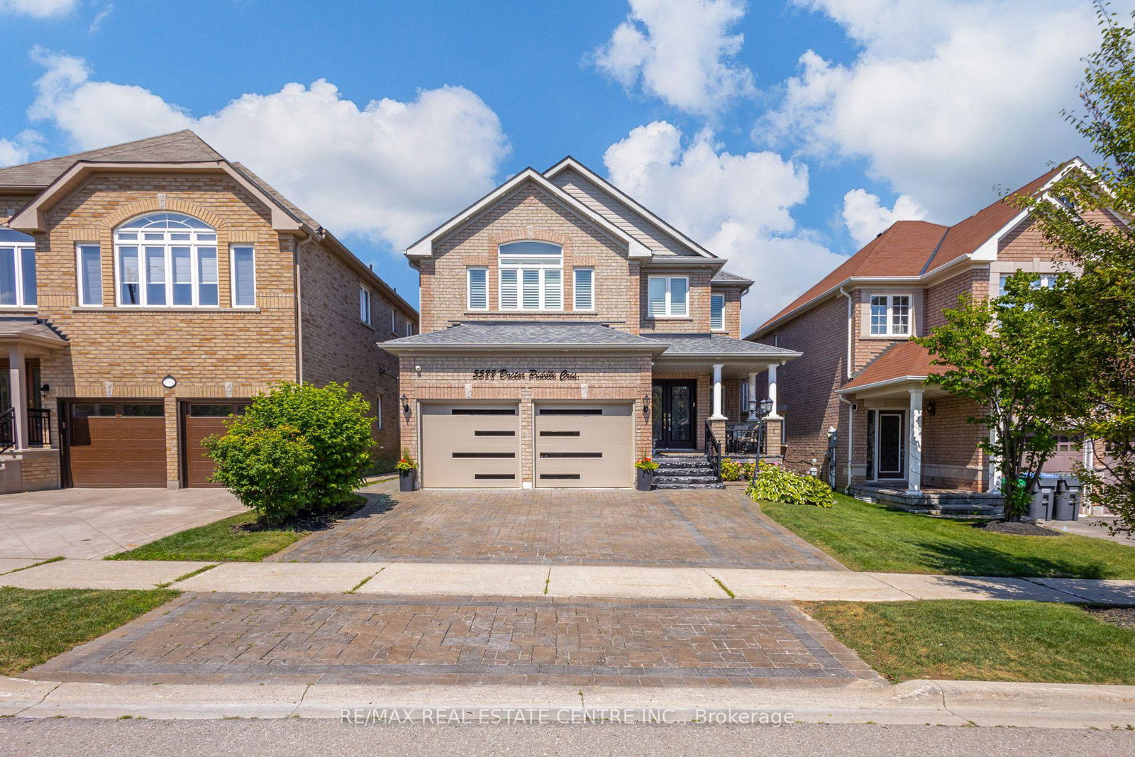 5588-doctor-peddle-crescent-mississauga-ontario-w13541158