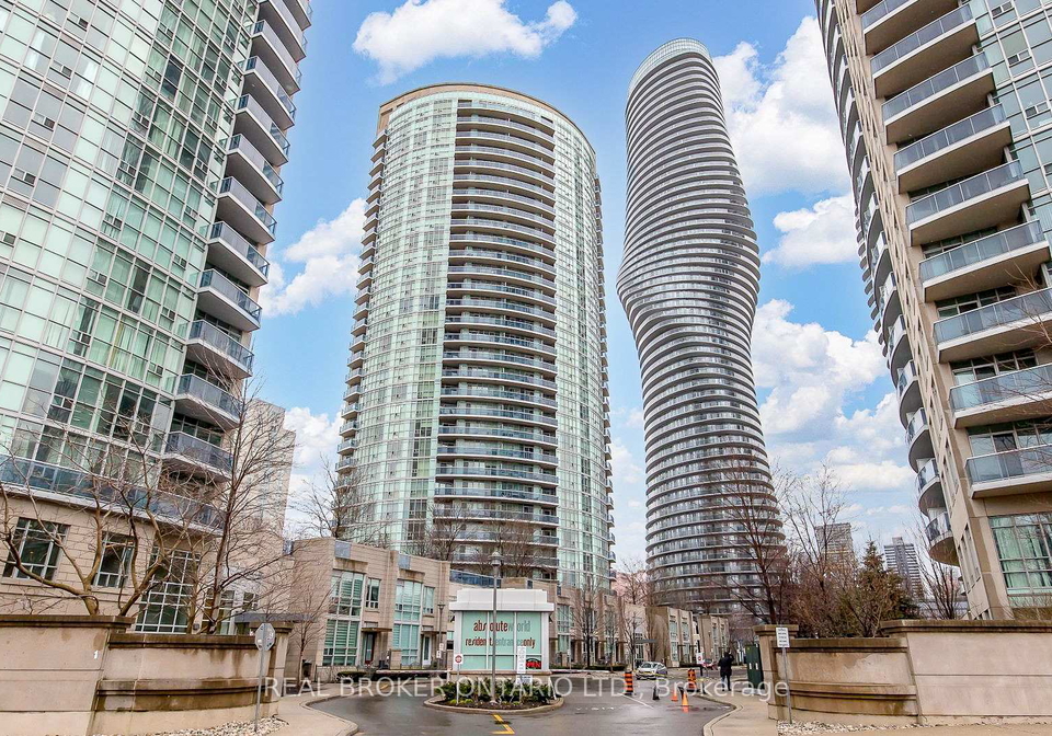90-absolute-avenue-mississauga-ontario-w13541256