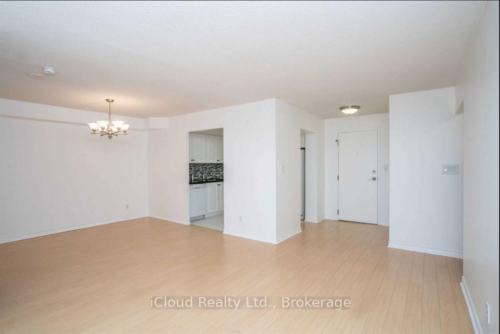 135-hillcrest-avenue-mississauga-ontario-w13541258