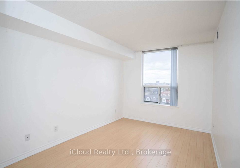 135-hillcrest-avenue-mississauga-ontario-w13541258