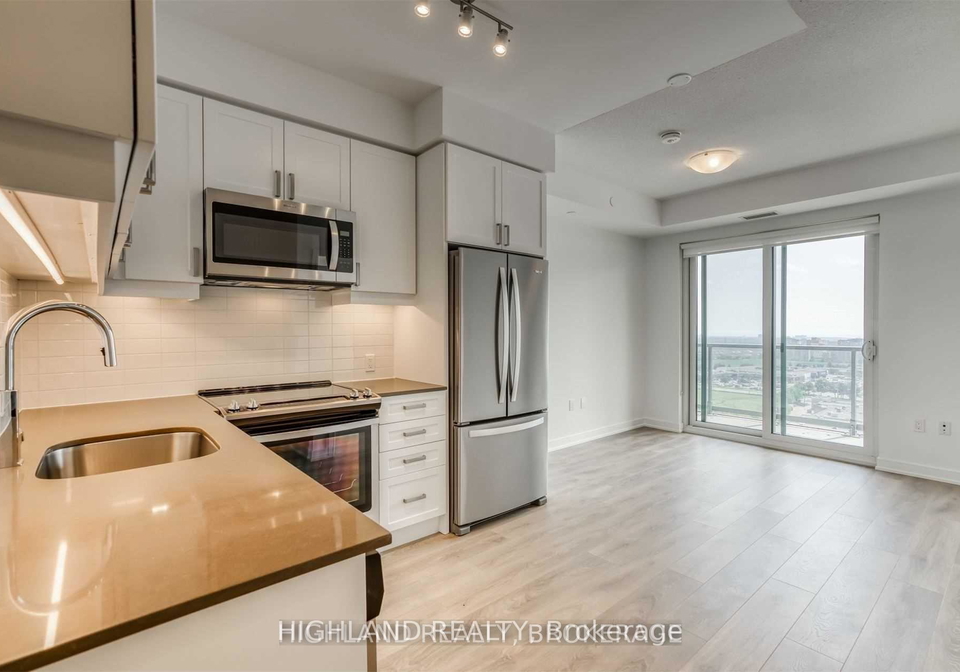 8-nahani-way-mississauga-ontario-w13541294