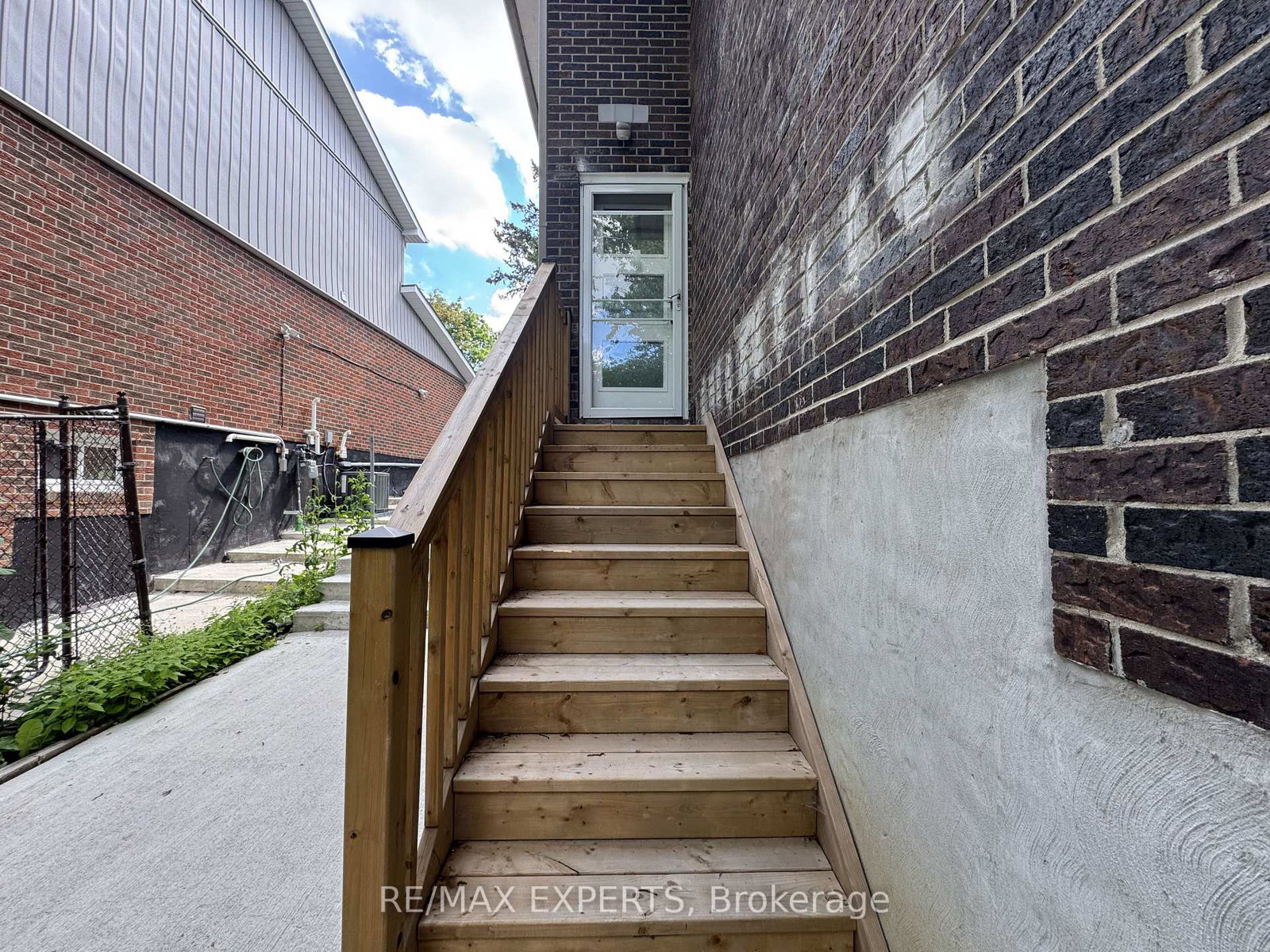 209-ridge-road-caledon-ontario-w13541850