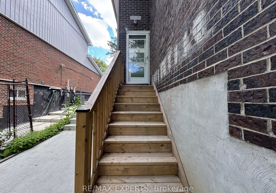 209-ridge-road-caledon-ontario-w13541850