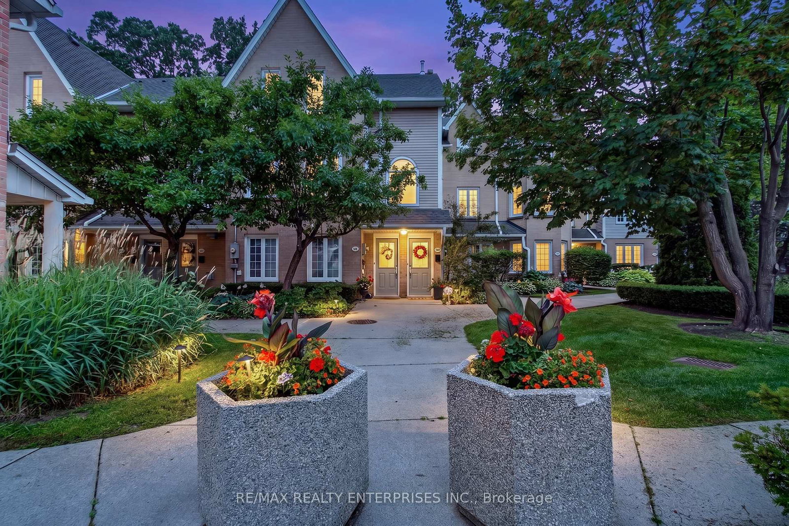 2110-cleaver-avenue-burlington-ontario-w13541898