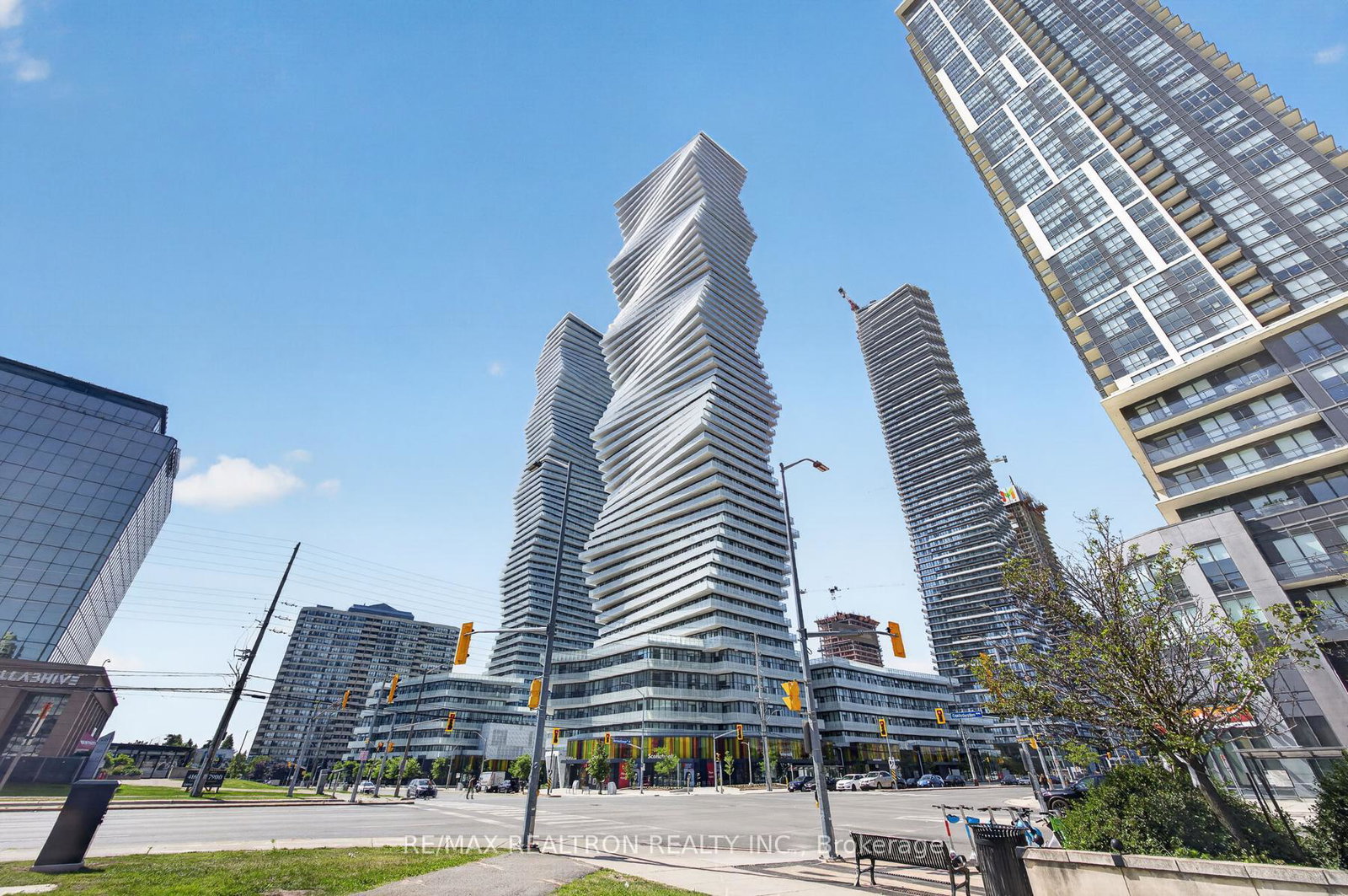3900-confederation-parkway-mississauga-ontario-w13541928