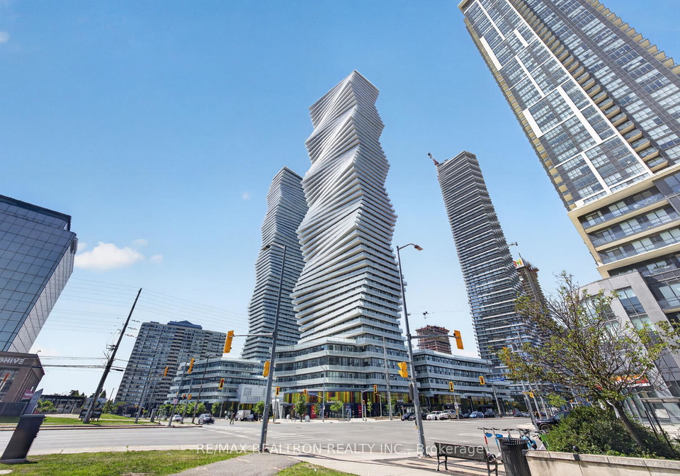 3900-confederation-parkway-mississauga-ontario-w13541928