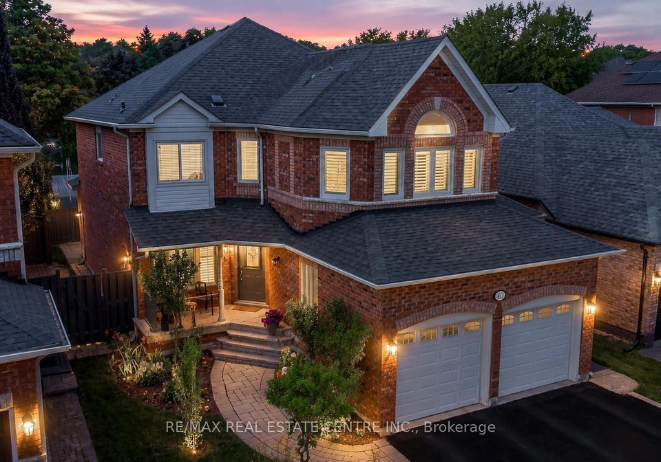 40-hepburn-crescent-n-halton-hills-ontario-w13541978