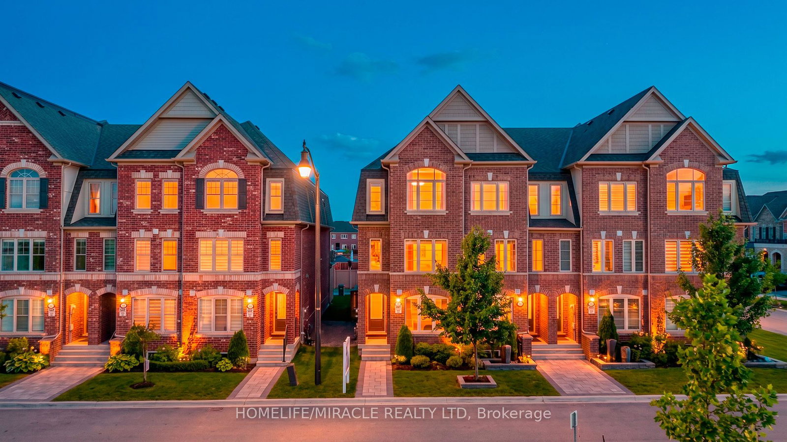 11-finegan-circle-brampton-ontario-w13542276