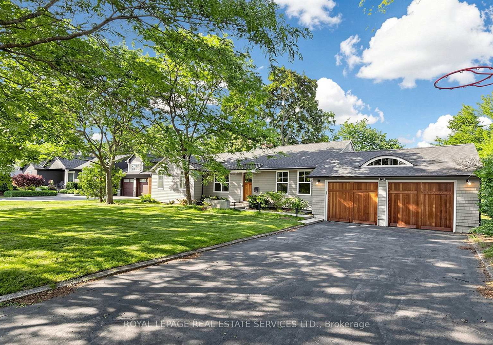 255-oakwood-crescent-oakville-ontario-w13542292